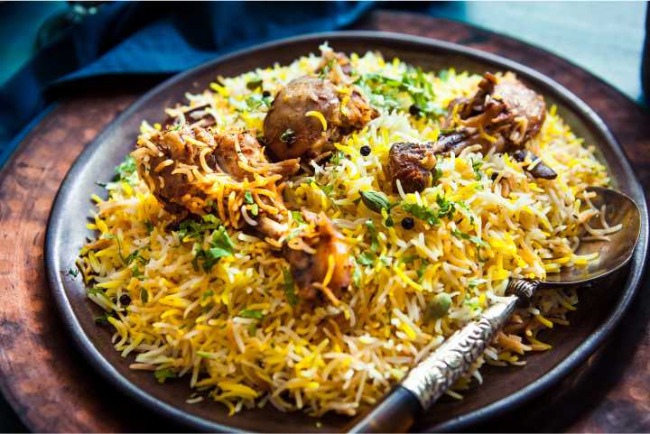 Hyderabadi Chicken Dum Biryani (Serves 1 (2 Leg Pcs))