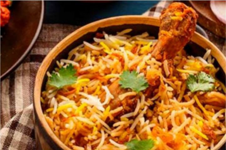 Chicken Dum Biryani (Snacker)