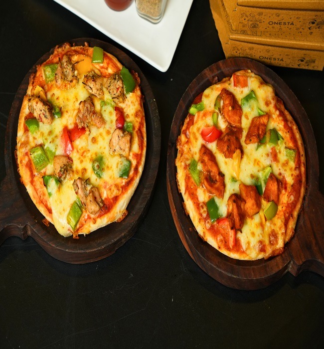 Chicken Delight & Chicken Tikka Delight Pizza
