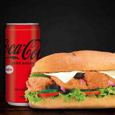 Tandoori Chicken Sandwich (15cm) + Coke(Save 31%)